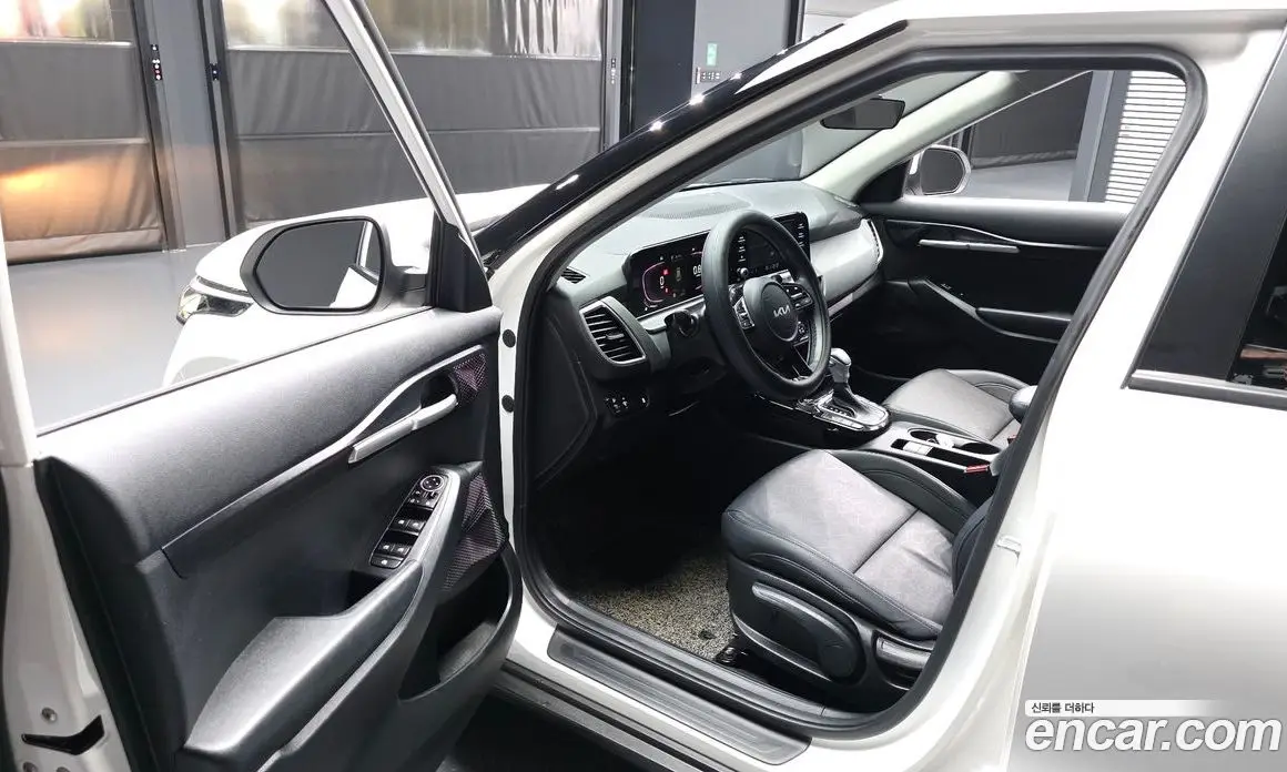 Kia Seltos 2023 1.6 автомат (гидро), фото 13 Kia Seltos 2023 1.6 автомат (гидро), фото 13