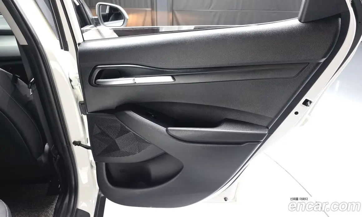 Kia Seltos 2023 1.6 автомат (гидро), фото 15 Kia Seltos 2023 1.6 автомат (гидро), фото 15