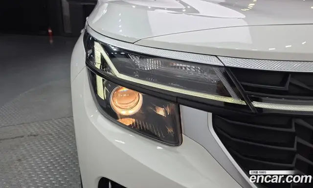 Kia Seltos 2023 1.6 автомат (гидро), миниатюра 8 Kia Seltos 2023 1.6 автомат (гидро), миниатюра 8