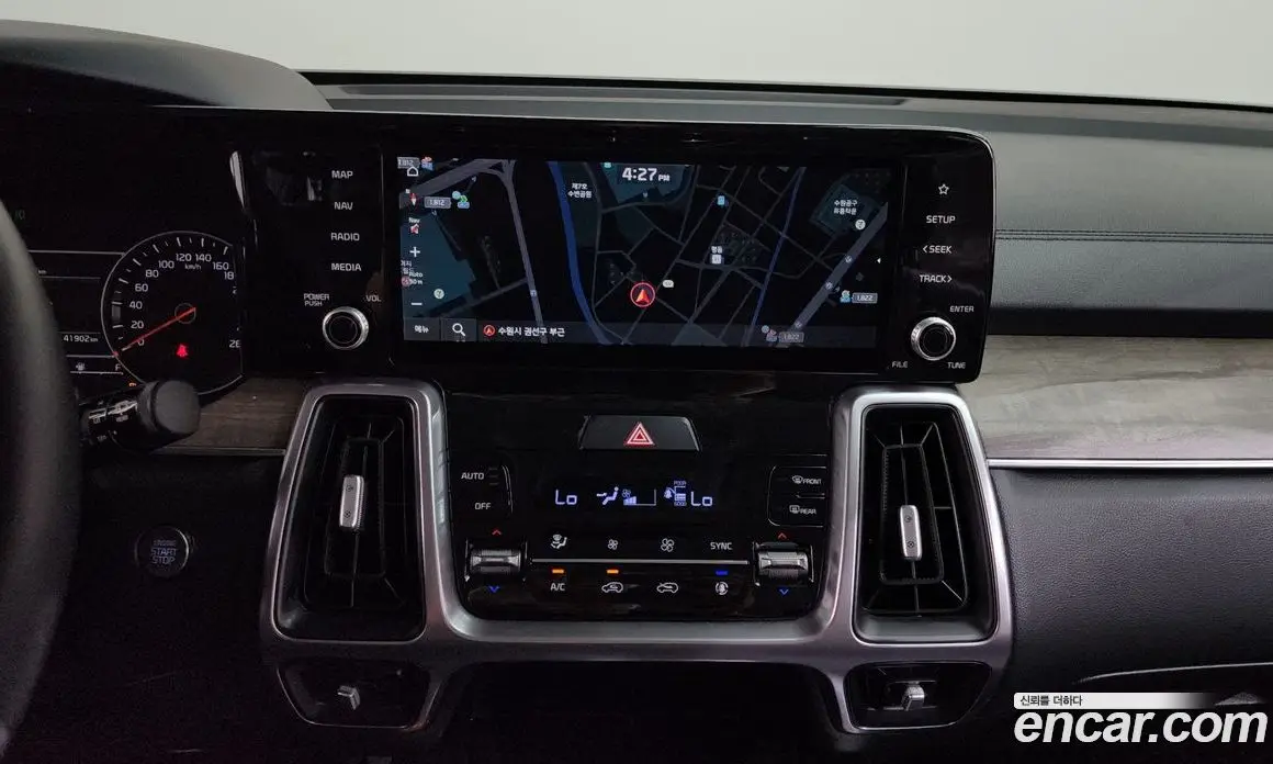 Kia Sorento 2022 2.2 автомат (гидро), фото 18 Kia Sorento 2022 2.2 автомат (гидро), фото 18