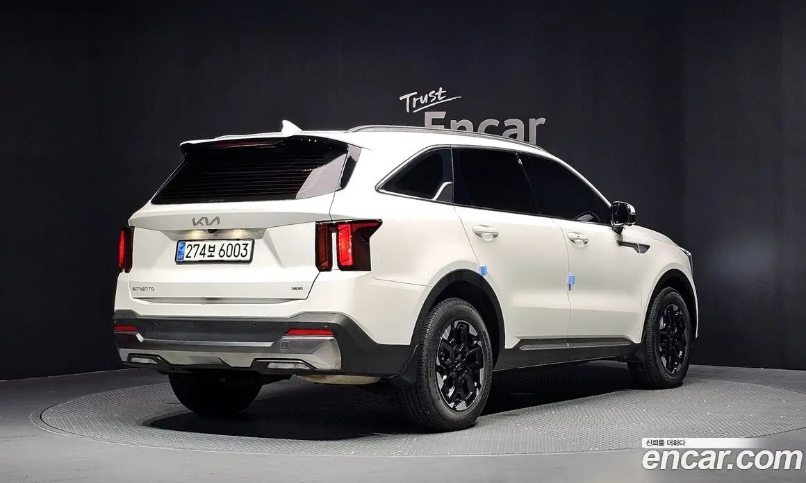Kia Sorento 2024 2.2 автомат (гидро), фото 1 Kia Sorento 2024 2.2 автомат (гидро), фото 1