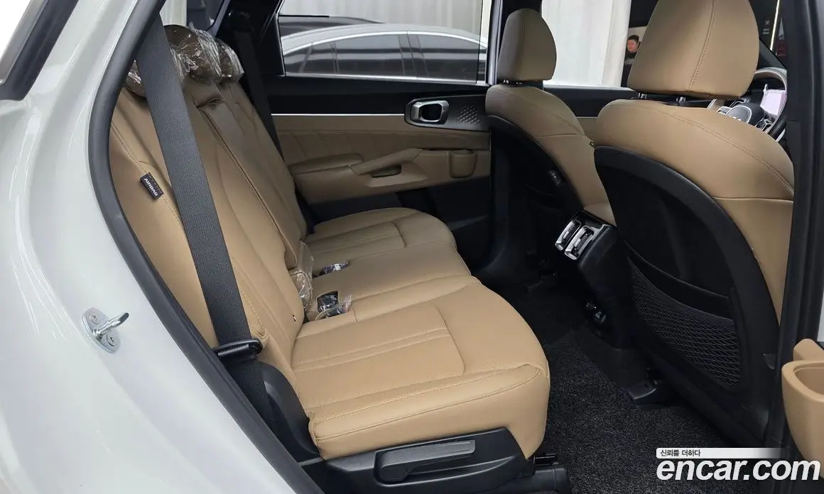 Kia Sorento 2024 2.2 автомат (гидро), фото 16 Kia Sorento 2024 2.2 автомат (гидро), фото 16