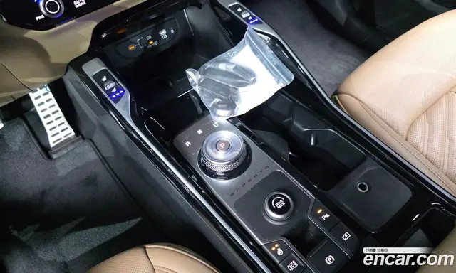 Kia Sorento 2024 1.6 автомат (гидро), миниатюра 12