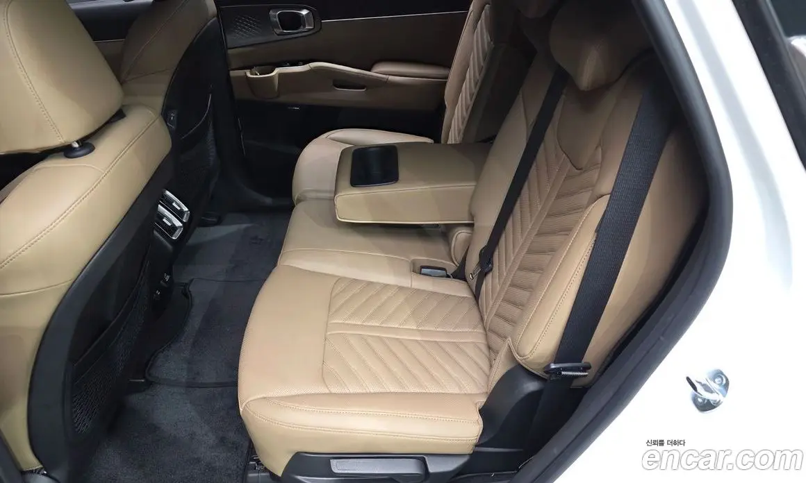 Kia Sorento 2024 1.6 автомат (гидро), фото 18
