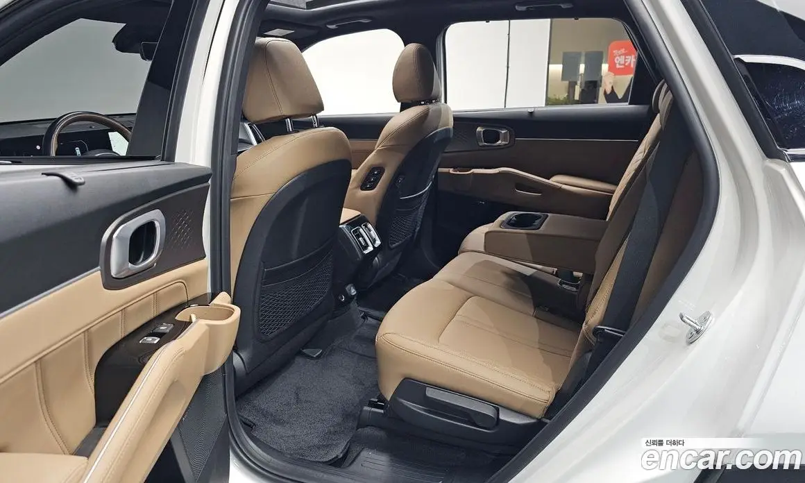 Kia Sorento 2024 1.6 автомат (гидро), фото 17 Kia Sorento 2024 1.6 автомат (гидро), фото 17