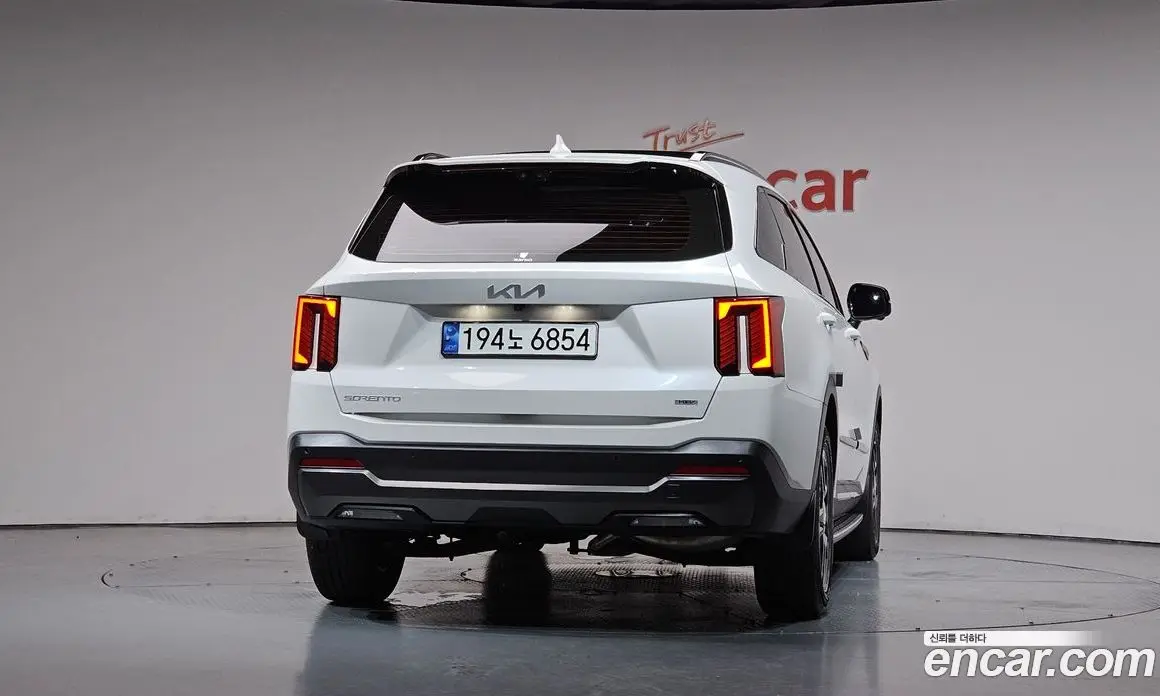 Kia Sorento 2024 1.6 автомат (гидро), фото 3 Kia Sorento 2024 1.6 автомат (гидро), фото 3