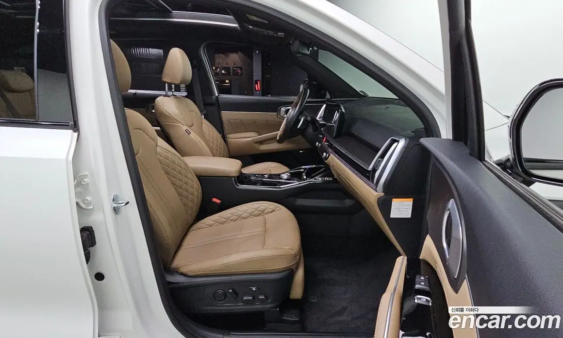 Kia Sorento 2024 1.6 автомат (гидро), фото 12 Kia Sorento 2024 1.6 автомат (гидро), фото 12