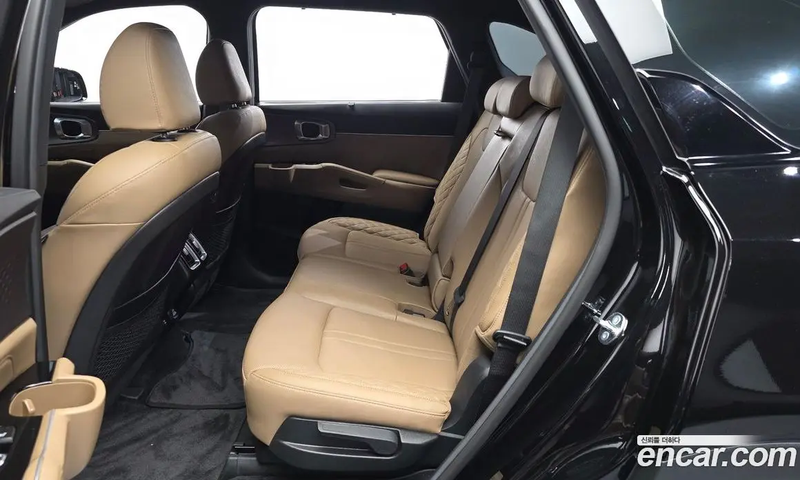 Kia Sorento 2025 1.6 автомат (гидро), фото 16 Kia Sorento 2025 1.6 автомат (гидро), фото 16