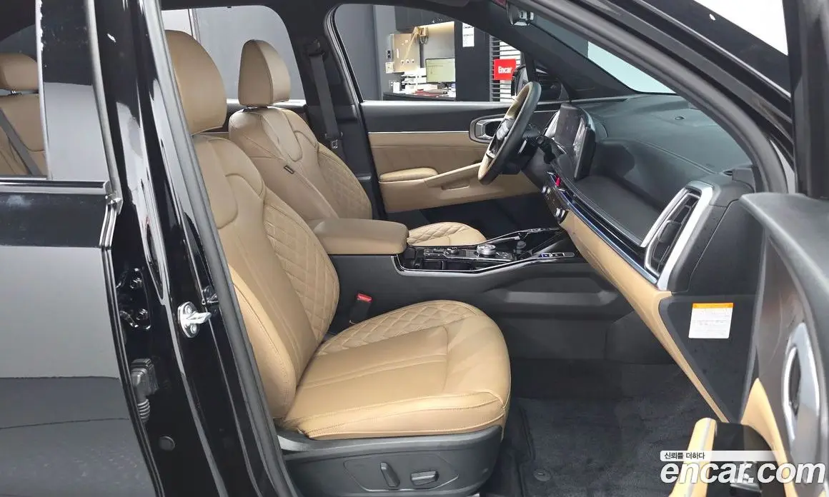 Kia Sorento 2025 1.6 автомат (гидро), фото 17 Kia Sorento 2025 1.6 автомат (гидро), фото 17