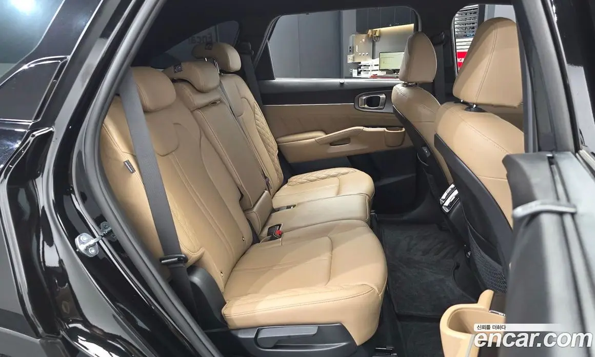 Kia Sorento 2025 1.6 автомат (гидро), фото 18 Kia Sorento 2025 1.6 автомат (гидро), фото 18