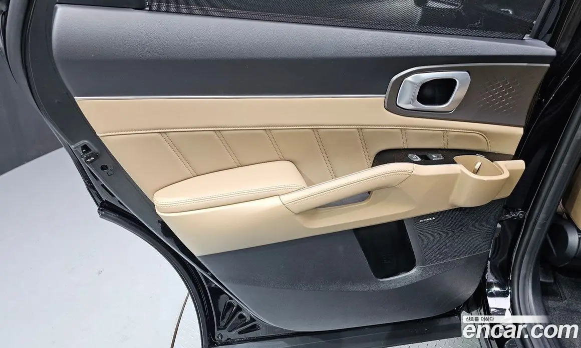 Kia Sorento 2026 2.5 автомат (гидро), фото 15 Kia Sorento 2026 2.5 автомат (гидро), фото 15