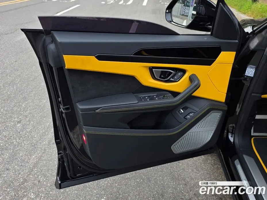 Lamborghini Urus 2024 4.0 автомат (гидро), фото 16