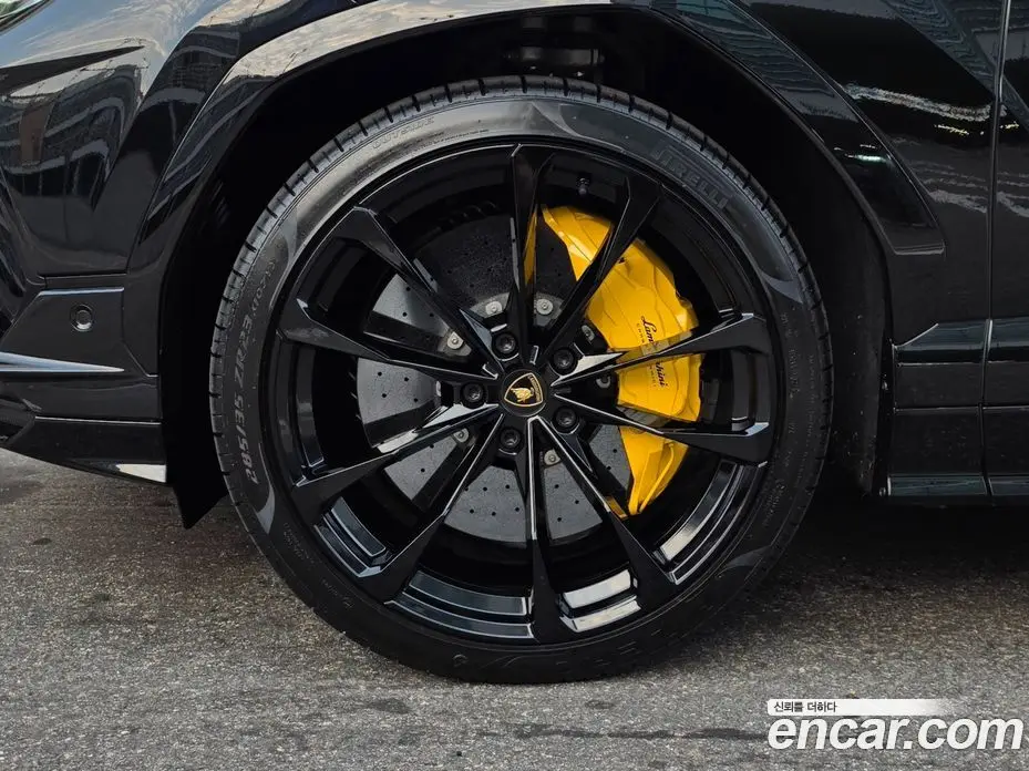 Lamborghini Urus 2024 4.0 автомат (гидро), фото 5
