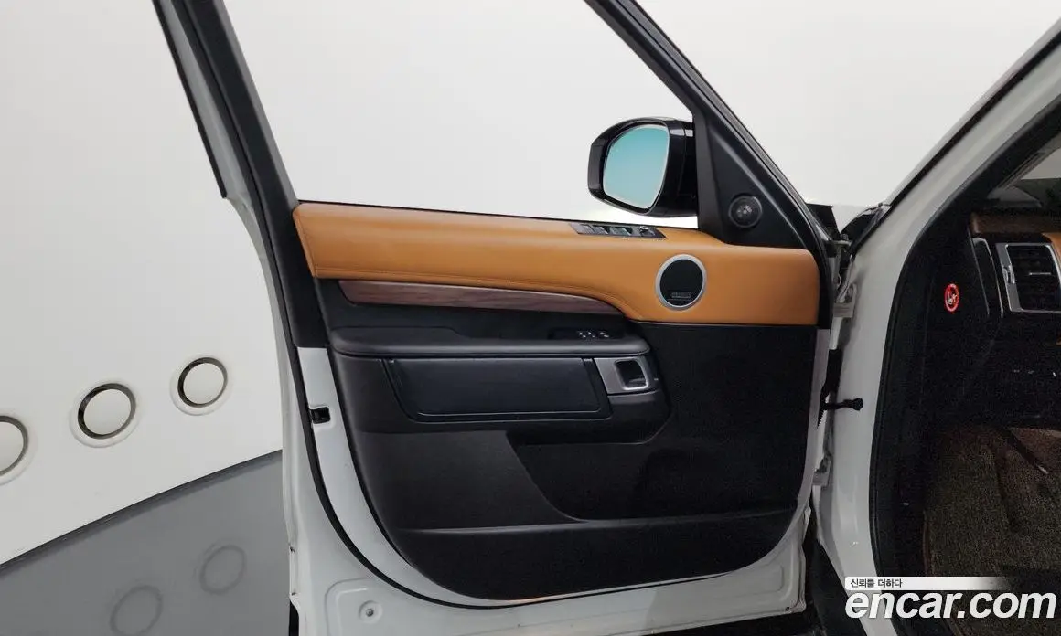 Land Rover Discovery 2018 3.0 автомат (гидро), фото 14 Land Rover Discovery 2018 3.0 автомат (гидро), фото 14