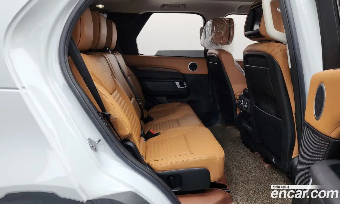 Land Rover Discovery 2018 3.0 автомат (гидро), фото 17 Land Rover Discovery 2018 3.0 автомат (гидро), фото 17
