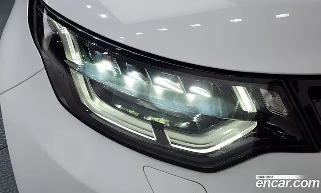 Land Rover Discovery 2018 3.0 автомат (гидро), миниатюра 8 Land Rover Discovery 2018 3.0 автомат (гидро), миниатюра 8