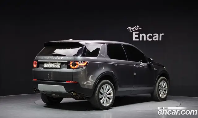 Land Rover Discovery Sport 2016 2.0 автомат (гидро), миниатюра 2 Land Rover Discovery Sport 2016 2.0 автомат (гидро), миниатюра 2