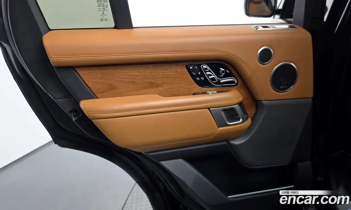 Land Rover Range Rover 2020 4.4 автомат (гидро), фото 15
