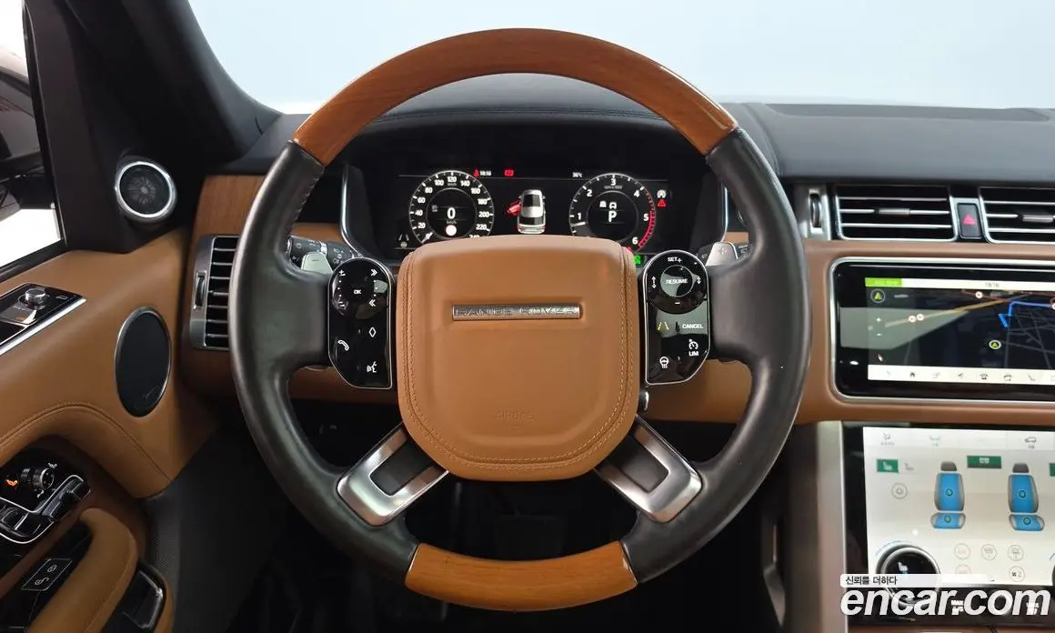 Land Rover Range Rover 2020 4.4 автомат (гидро), фото 20