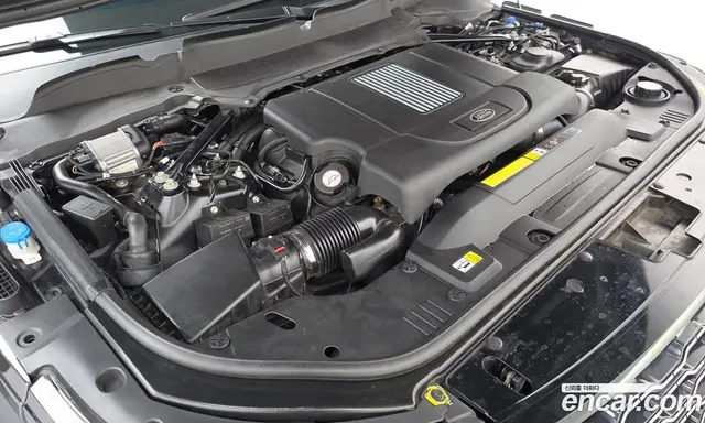 Land Rover Range Rover 2020 4.4 автомат (гидро), миниатюра 6