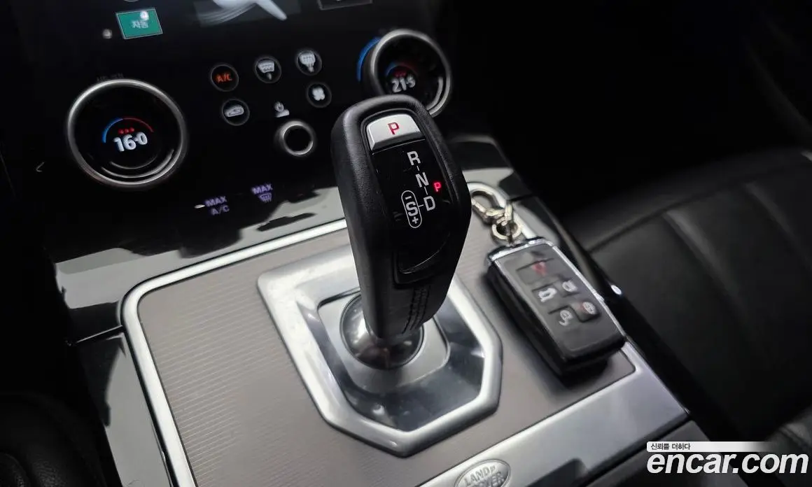 Land Rover Range Rover Evoque 2020 2.0 автомат (гидро), фото 12