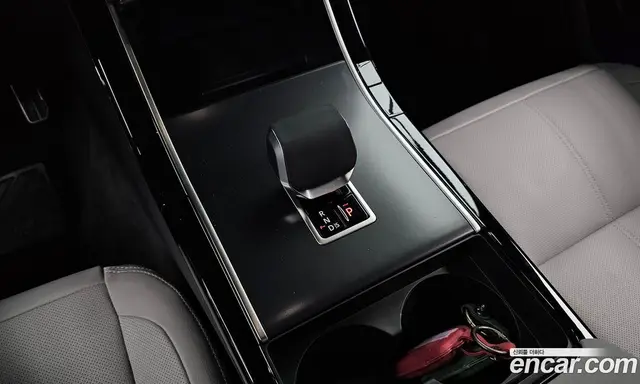Land Rover Range Rover Velar 2025 2.0 автомат (гидро), миниатюра 11