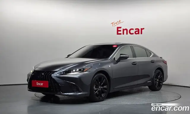 Lexus ES, 2021, 59 329 км Lexus ES, 2021, 59 329 км
