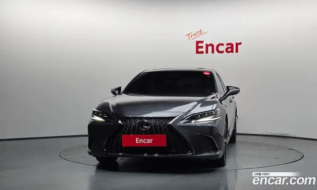 Lexus ES 2021 2.5 автомат (гидро), миниатюра 3