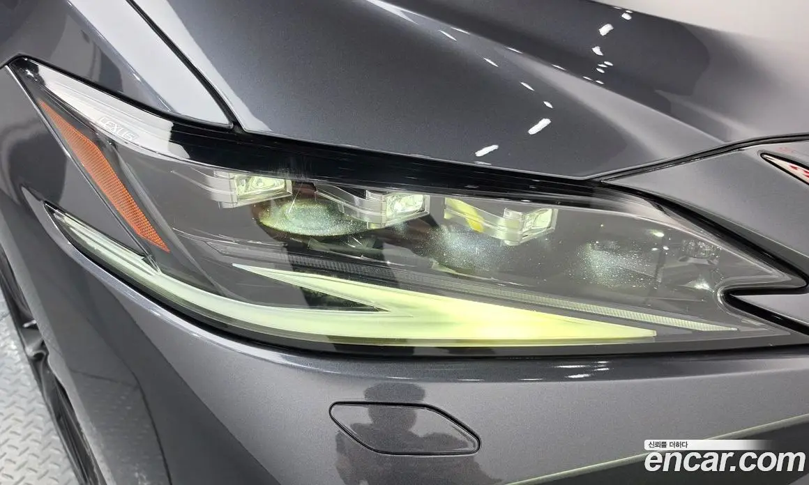 Lexus ES 2021 2.5 автомат (гидро), фото 8