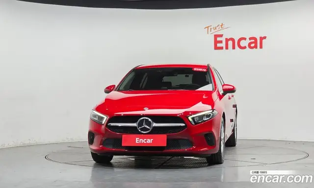 Mercedes-Benz A-Class 2019 2.0 автомат (гидро), миниатюра 2
