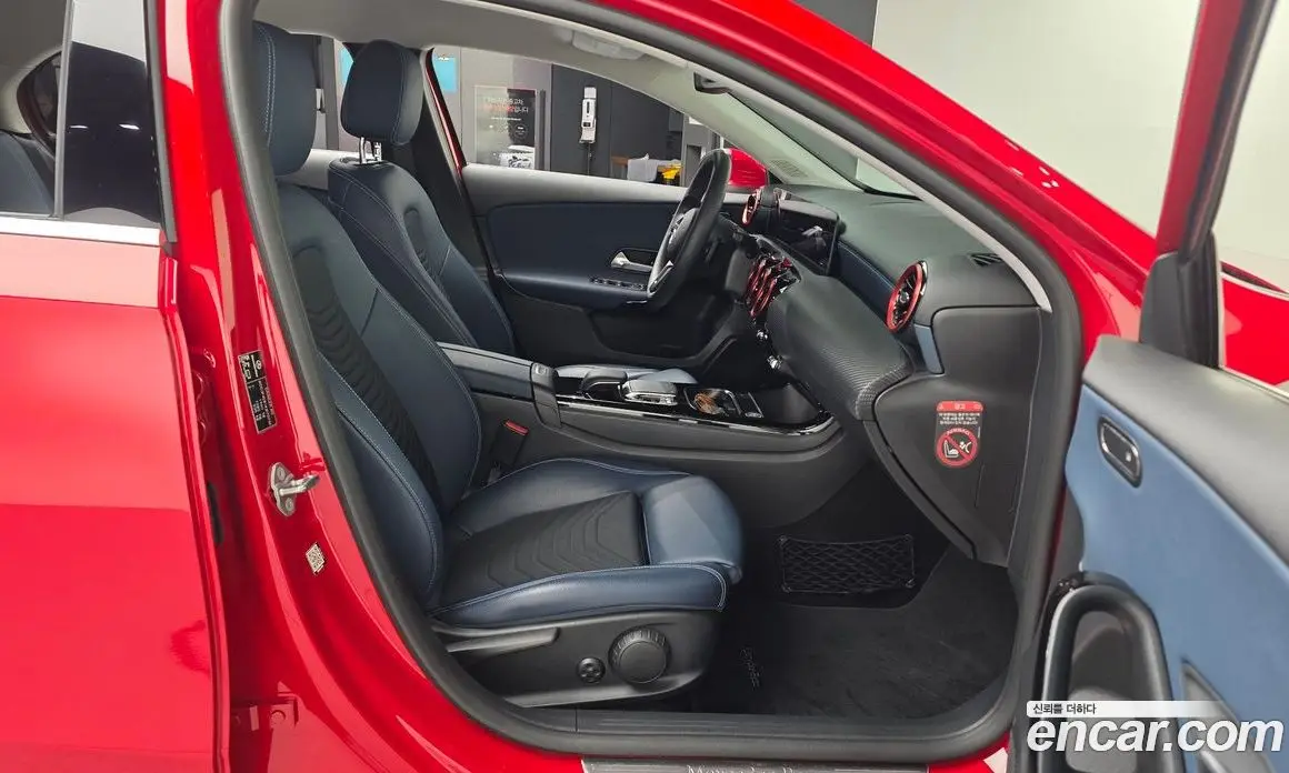Mercedes-Benz A-Class 2019 2.0 автомат (гидро), фото 16