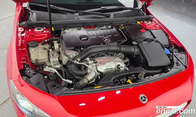 Mercedes-Benz A-Class 2019 2.0 автомат (гидро), миниатюра 5