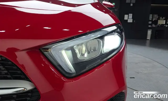 Mercedes-Benz A-Class 2019 2.0 автомат (гидро), миниатюра 7