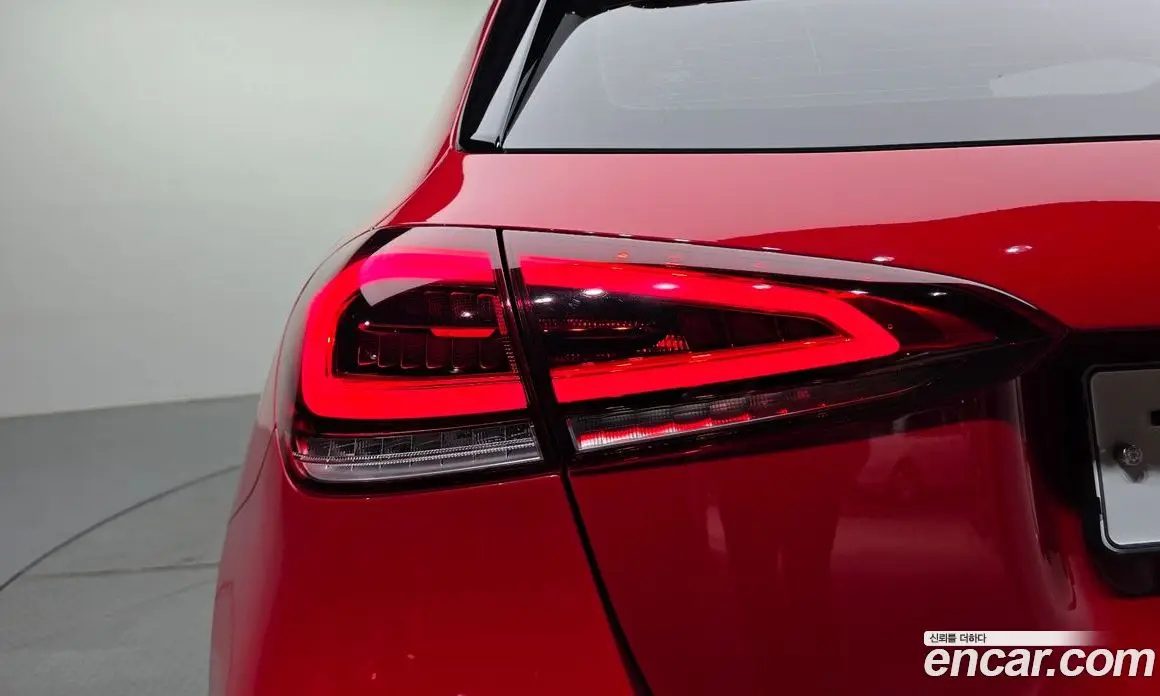 Mercedes-Benz A-Class 2019 2.0 автомат (гидро), фото 8