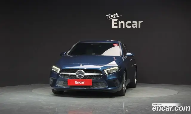 Mercedes-Benz A-Class 2020 2.0 автомат (гидро), миниатюра 3