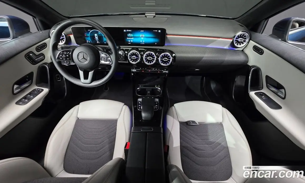 Mercedes-Benz A-Class 2020 2.0 автомат (гидро), фото 10