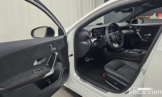 Mercedes-Benz A-Class 2025 2.0 автомат (гидро), миниатюра 12