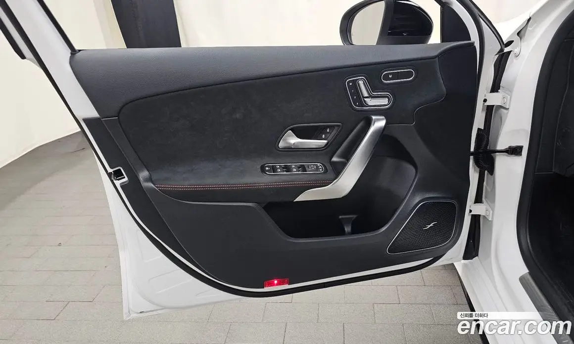 Mercedes-Benz A-Class 2025 2.0 автомат (гидро), фото 13