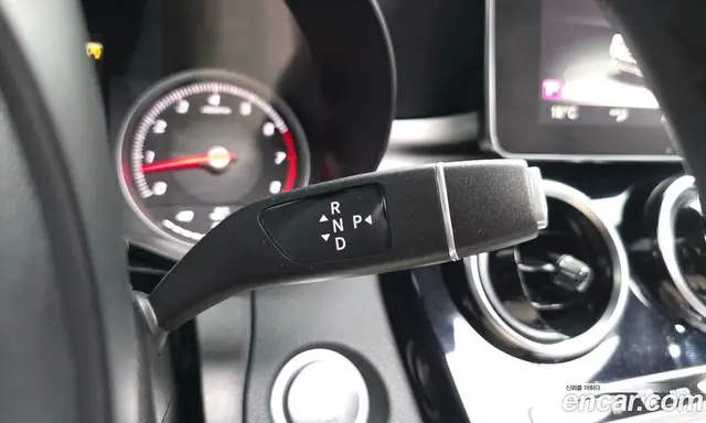 Mercedes-Benz C-Class 2017 2.0 автомат (гидро), миниатюра 11