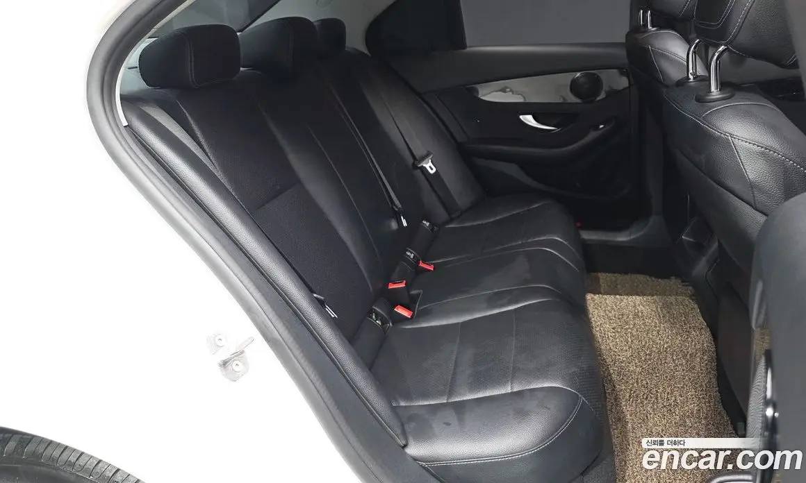 Mercedes-Benz C-Class 2017 2.0 автомат (гидро), фото 17