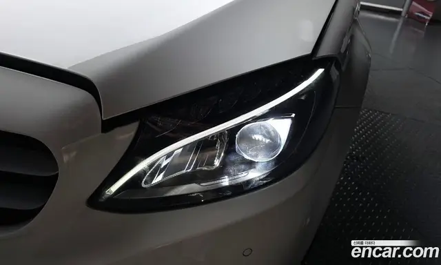 Mercedes-Benz C-Class 2017 2.0 автомат (гидро), миниатюра 7