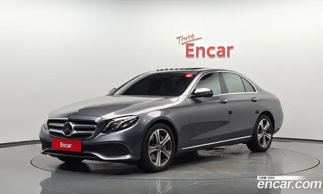Mercedes-Benz E-Class, 2017, 76 318 км