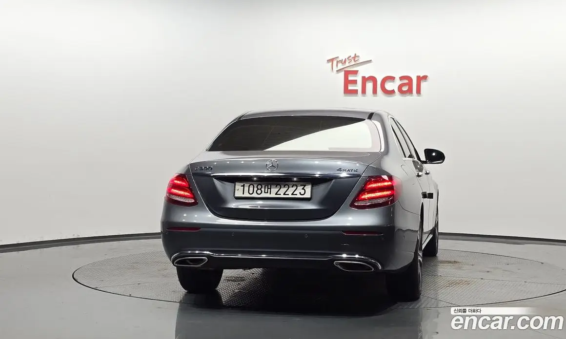 Mercedes-Benz E-Class 2017 2.0 автомат (гидро), фото 4
