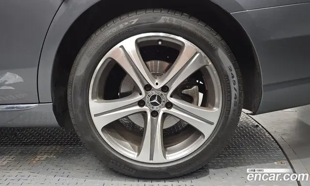 Mercedes-Benz E-Class 2017 2.0 автомат (гидро), миниатюра 7