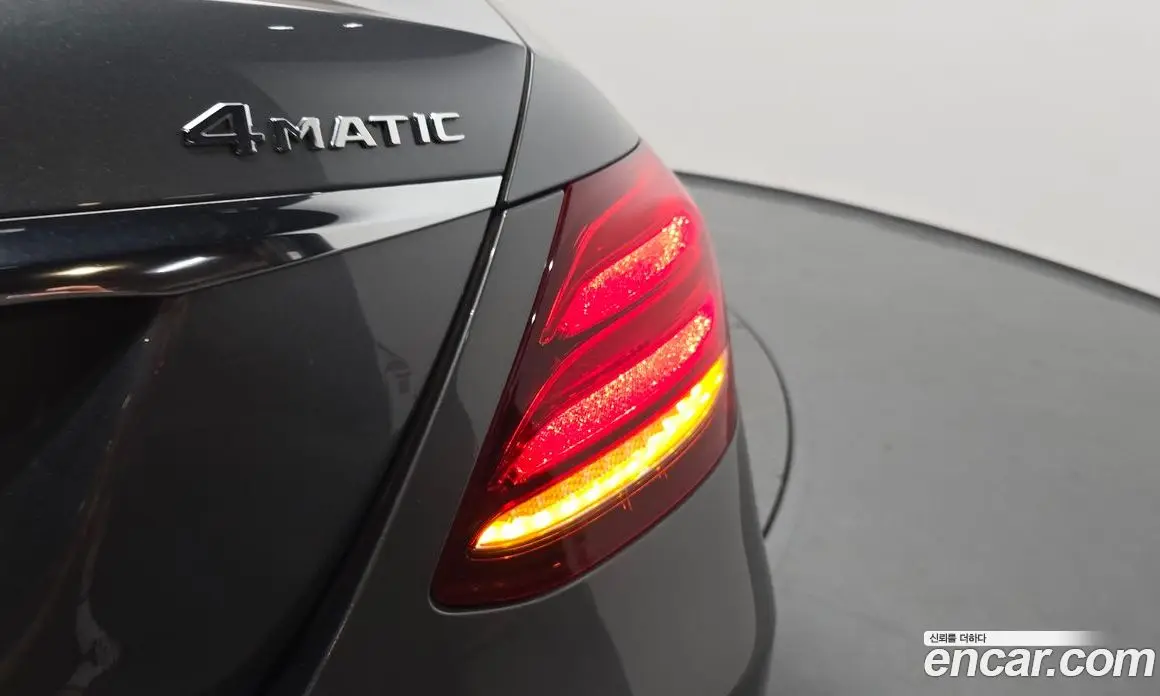 Mercedes-Benz E-Class 2017 2.0 автомат (гидро), фото 9