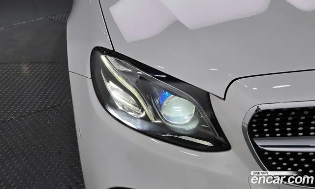 Mercedes-Benz E-Class 2018 3.0 автомат (гидро), миниатюра 7
