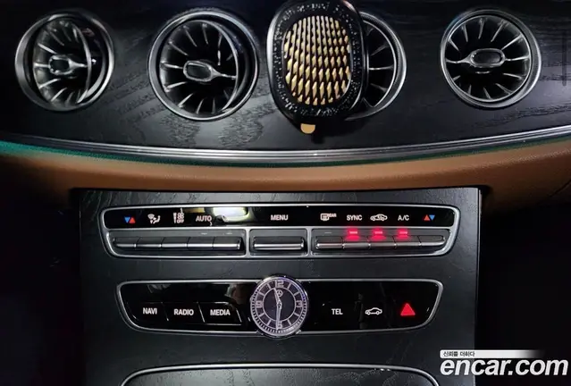 Mercedes-Benz E-Class 2018 1.9 автомат (гидро), миниатюра 12