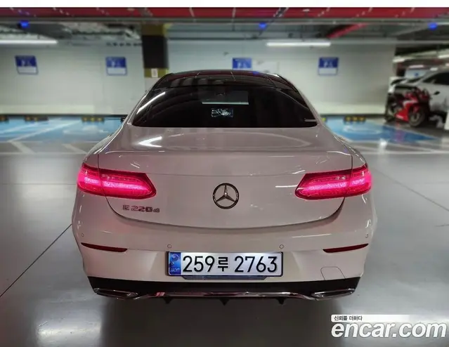 Mercedes-Benz E-Class 2018 1.9 автомат (гидро), миниатюра 4 Mercedes-Benz E-Class 2018 1.9 автомат (гидро), миниатюра 4