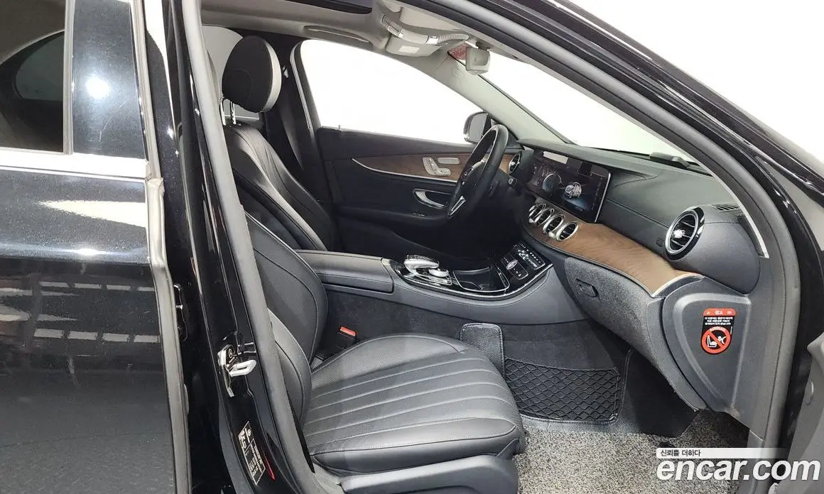 Mercedes-Benz E-Class 2019 2.0 автомат (гидро), фото 15 Mercedes-Benz E-Class 2019 2.0 автомат (гидро), фото 15