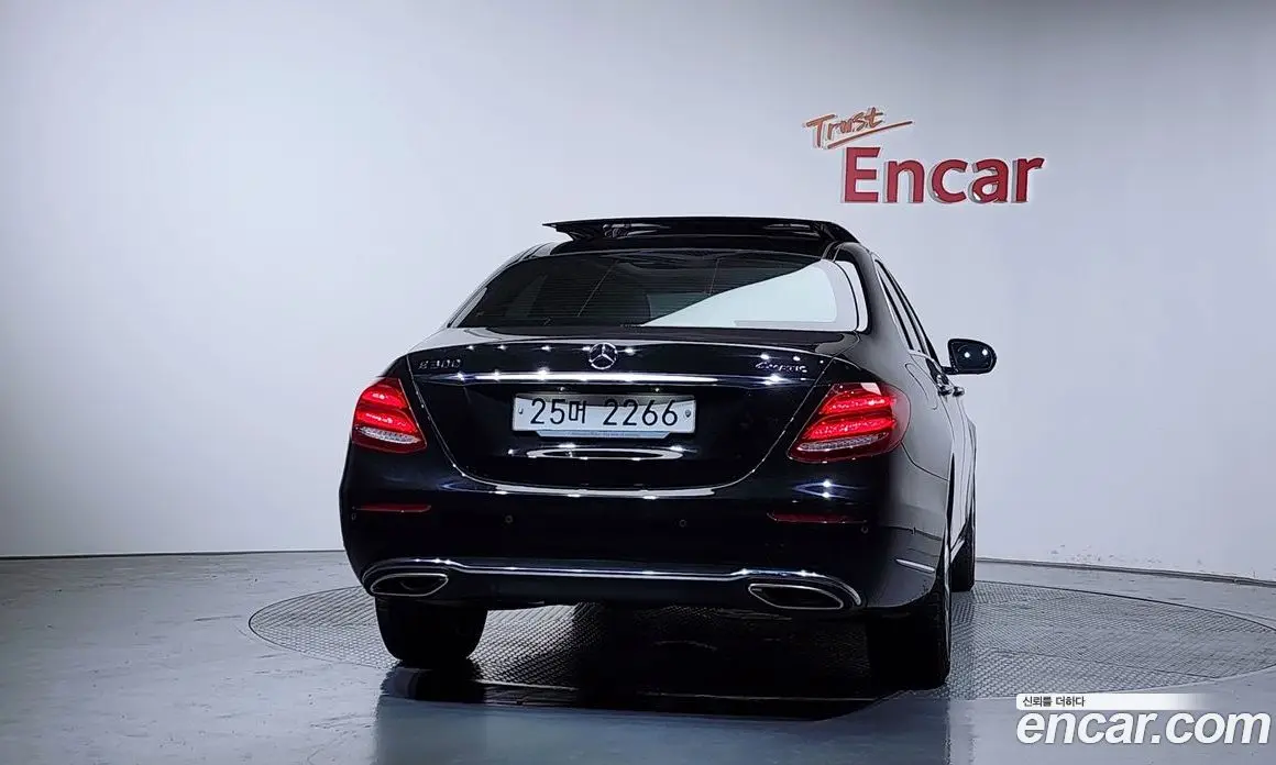 Mercedes-Benz E-Class 2019 2.0 автомат (гидро), фото 3 Mercedes-Benz E-Class 2019 2.0 автомат (гидро), фото 3